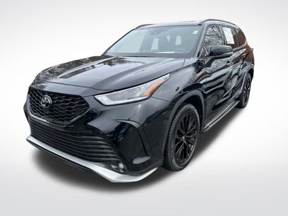 Used 2023 Toyota Highlander XSE