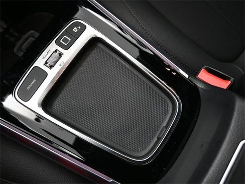 New 2025 Mercedes-Benz GLA 250 image 33