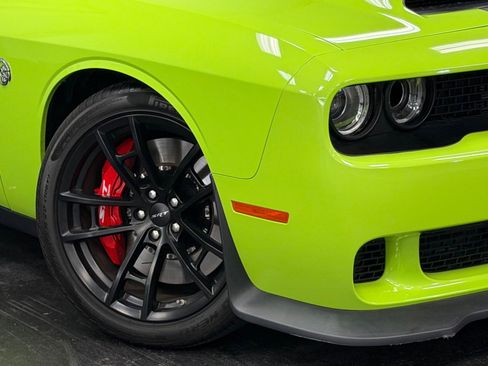 Used 2023 Dodge Challenger SRT Hellcat RWD image 4
