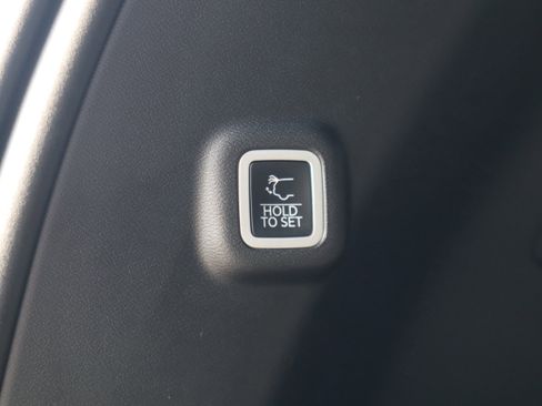 Used 2026 Jeep Cherokee Limited AWD/4WD image 34