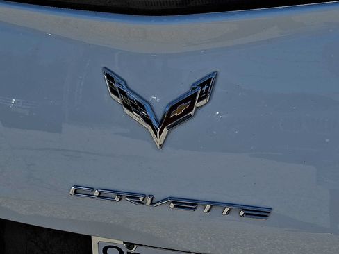 Used 2015 Chevrolet Corvette Stingray Coupe w/ Battery Protection Package RWD image 28