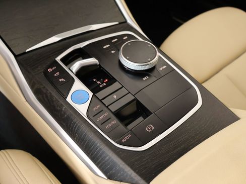 Used 2023 BMW i4 eDrive35 w/ Premium Package RWD image 9