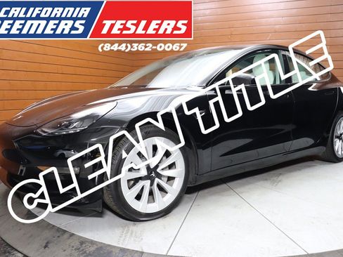 Used 2023 Tesla Model 3 Standard Range image 1