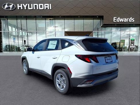 New 2025 Hyundai Tucson SE image 5