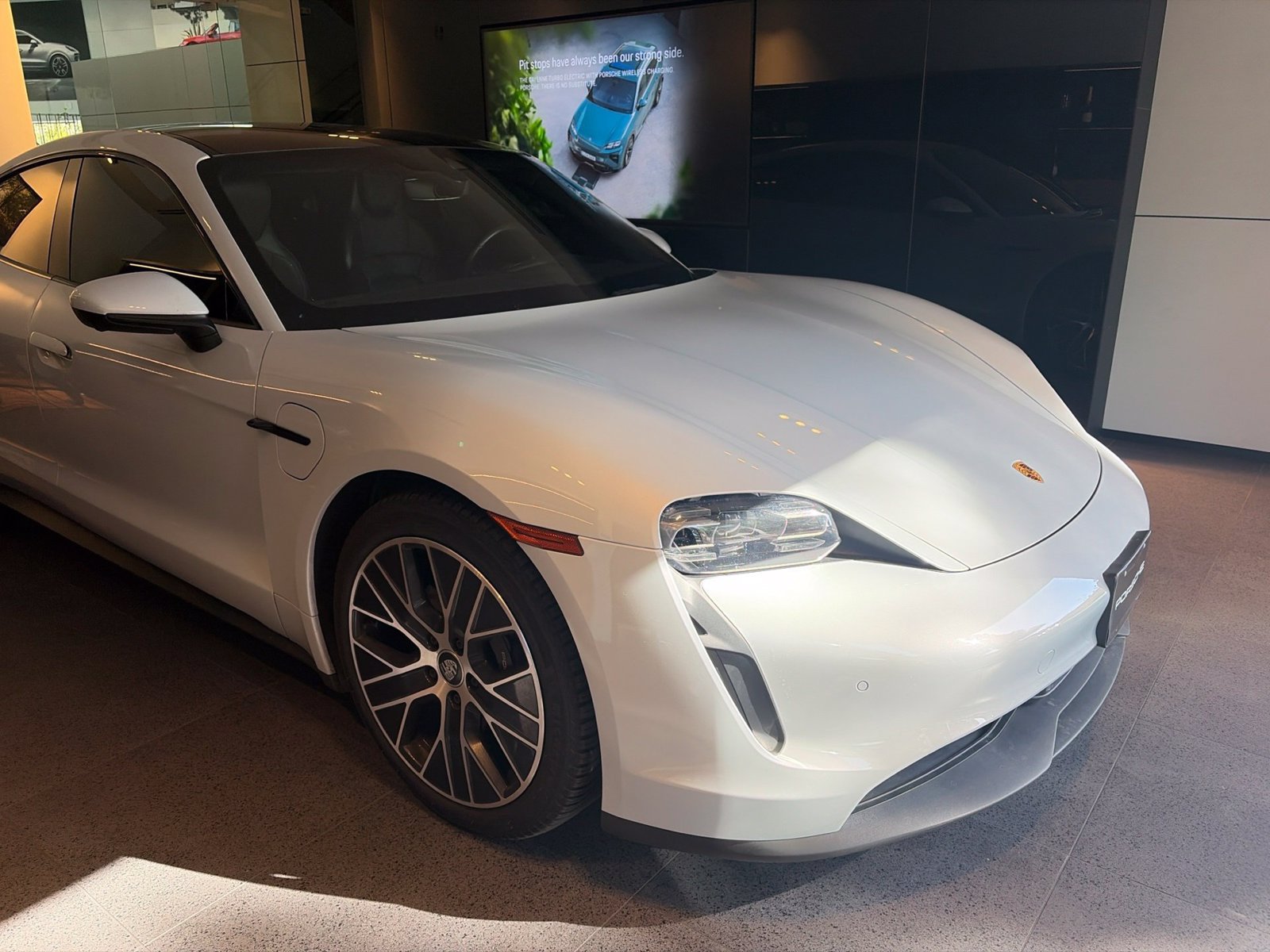Used 2023 Porsche Taycan w/ Premium Package RWD image 3