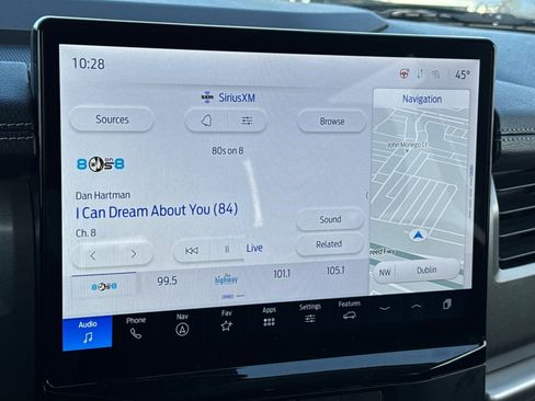 Used 2024 Ford Expedition XLT image 27