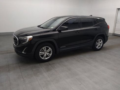Used 2020 GMC Terrain SLE FWD image 2