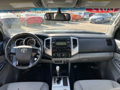 Used 2012 Toyota Tacoma 2WD Access Cab image 13