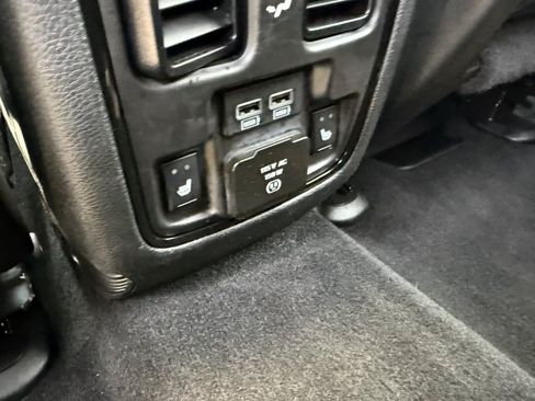 Used 2024 Dodge Durango GT AWD/4WD image 35