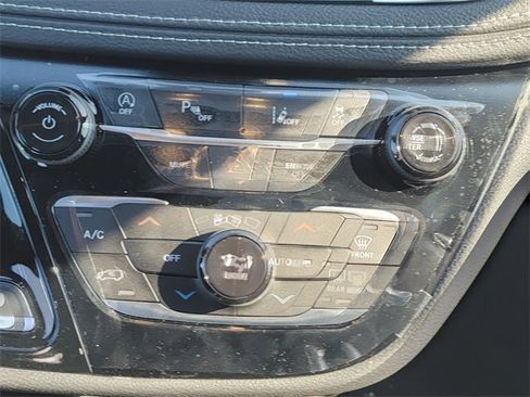 New 2026 Chrysler Pacifica Select image 20