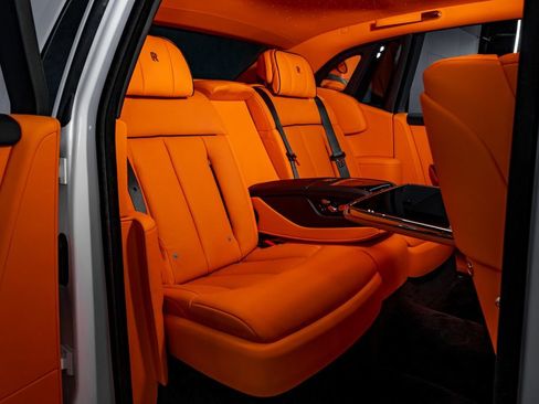Used 2026 Rolls-Royce Phantom Sedan RWD image 32