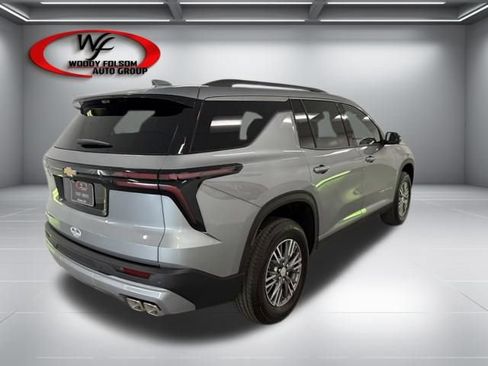 New 2026 Chevrolet Traverse LT w/ Driver Confidence Package image 6