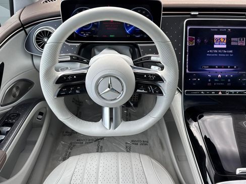 Used 2022 Mercedes-Benz EQS 450+ Sedan image 33