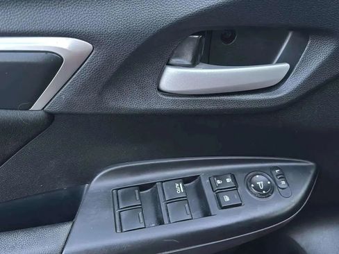 Used 2020 Honda Fit LX image 11