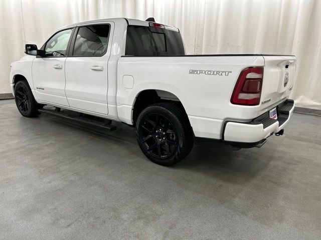 Used 2023 RAM 1500 Laramie AWD/4WD image 3