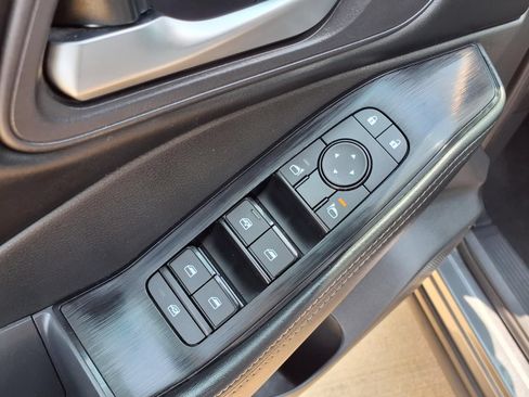 Used 2024 Nissan Rogue SV FWD image 22
