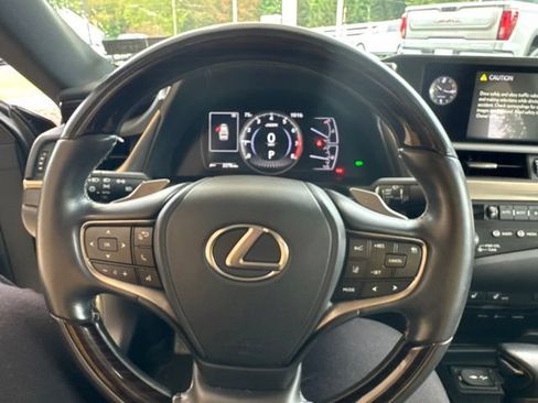 Used 2019 Lexus ES 350 w/ Premium Package FWD image 16