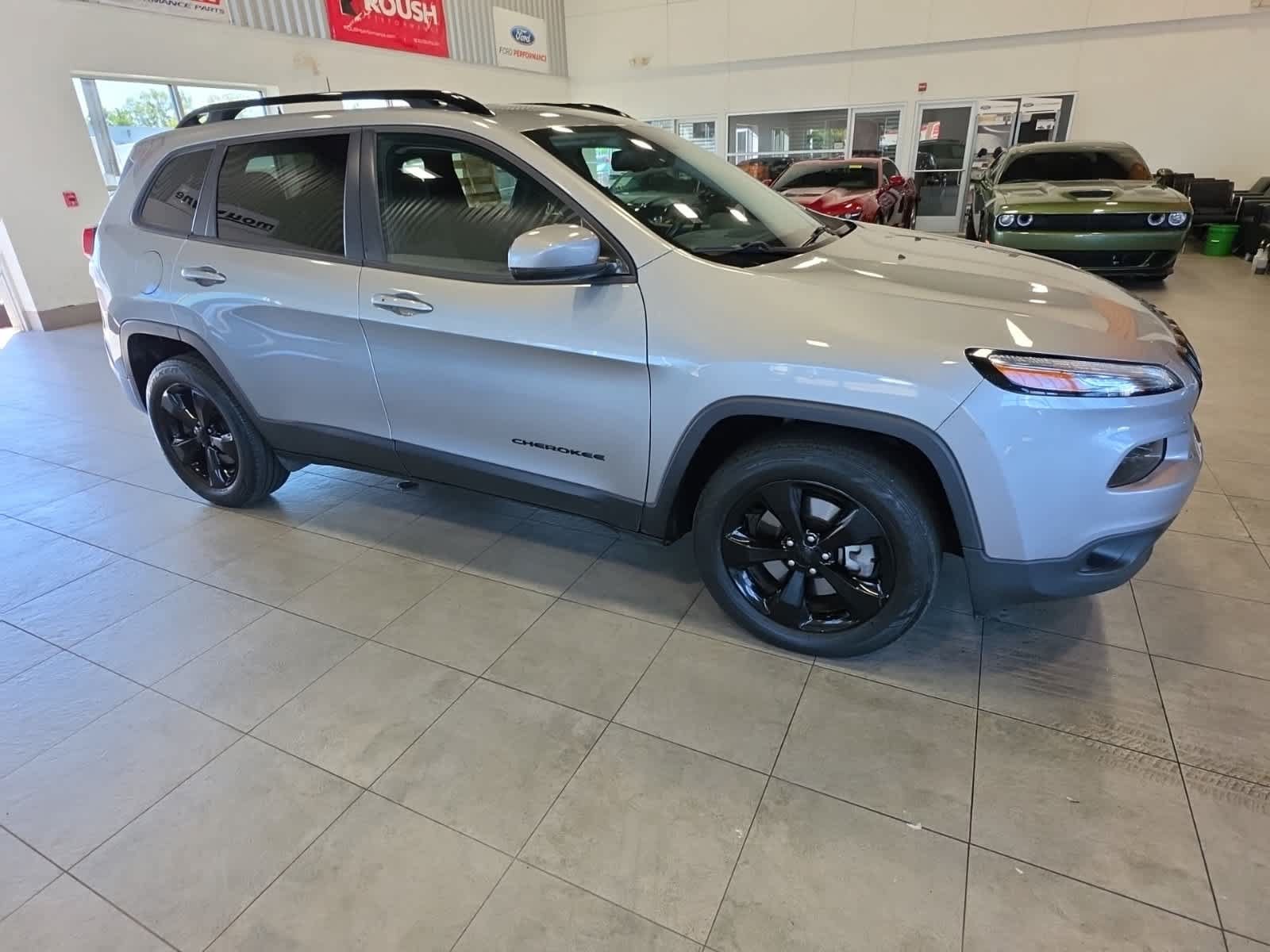 Used 2016 Jeep Cherokee High Altitude AWD/4WD image 4