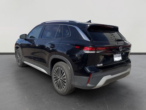 New 2026 Volkswagen Tiguan S FWD image 7
