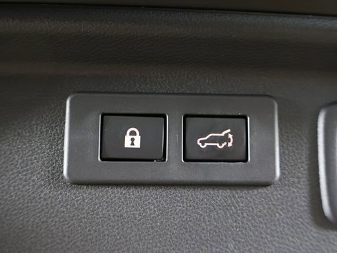 Used 2024 Subaru Forester Premium image 10