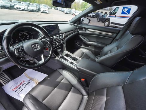 Used 2020 Honda Accord Sport image 15