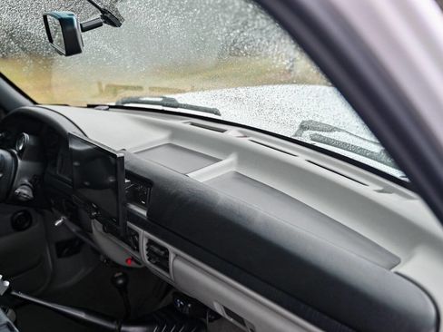 Used 1994 Ford F350 2WD SuperCab DRW image 97