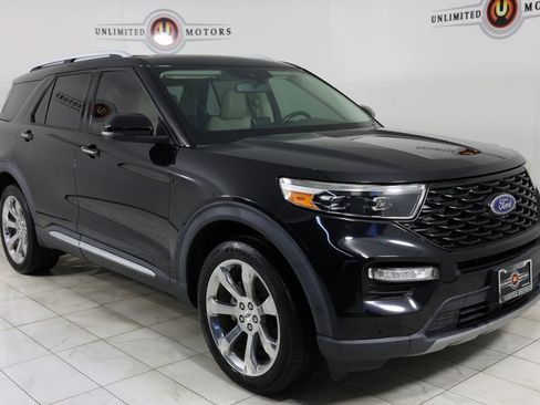 Used 2020 Ford Explorer Platinum w/ Premium Technology Package image 41