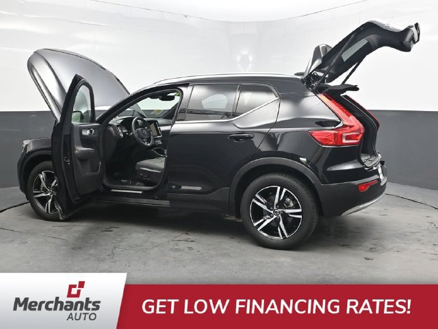 Used 2024 Volvo XC40 B5 Core AWD/4WD image 47