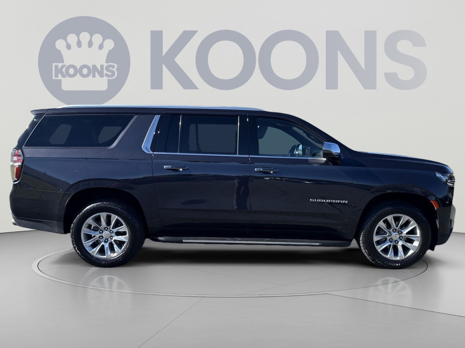 Used 2023 Chevrolet Suburban Premier AWD/4WD image 12