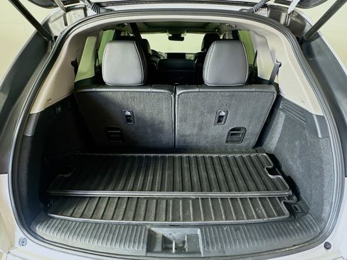 Used 2024 Acura MDX SH-AWD w/ Technology Package image 30