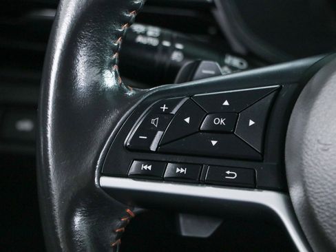 Used 2022 Nissan Altima 2.5 SR w/ Midnight Edition Package FWD image 13