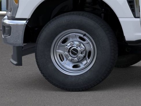 New 2026 Ford F250 XL w/ XL Chrome Package AWD/4WD image 19