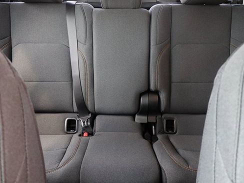 New 2025 Jeep Gladiator Sport image 38