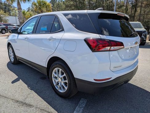 Used 2024 Chevrolet Equinox LS w/ LS Convenience Package image 6