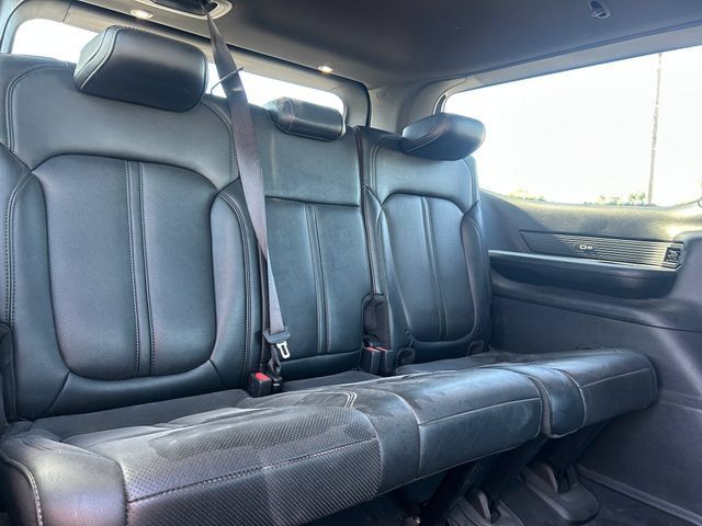 Used 2024 Jeep Wagoneer Series II AWD/4WD image 32