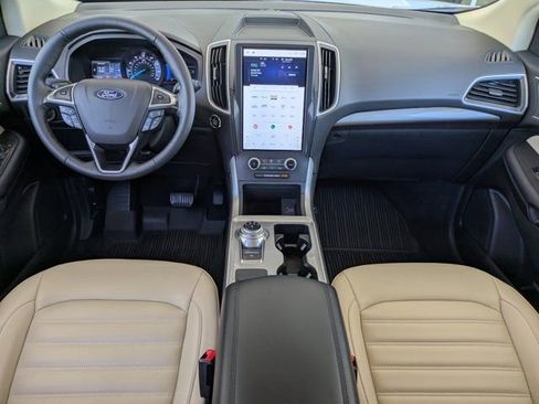 Certified 2024 Ford Edge SEL w/ Convenience Package image 12