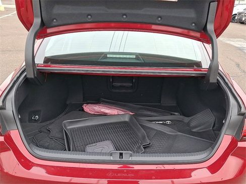 Used 2022 Lexus ES 300h Ultra Luxury w/ Accessory Package 2 image 28