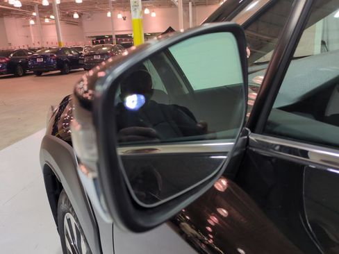Used 2024 Subaru Outback Limited AWD/4WD image 7