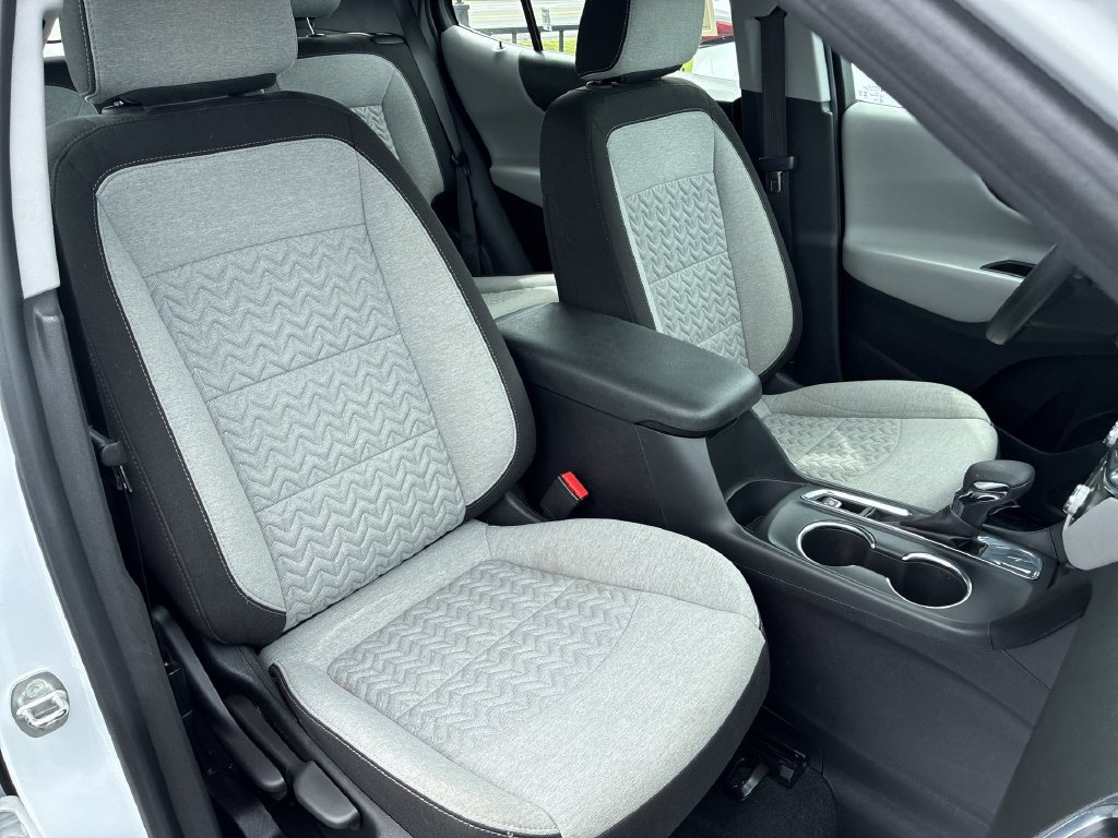 Used 2023 Chevrolet Equinox LS FWD image 21