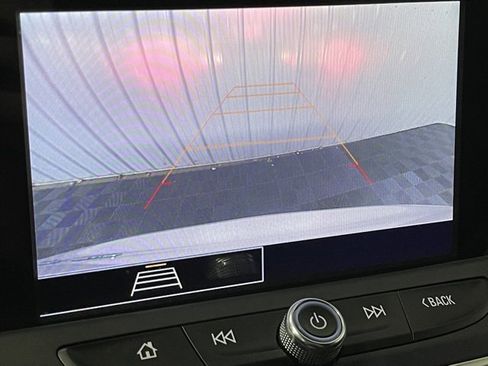 Used 2021 Chevrolet Blazer LT image 31