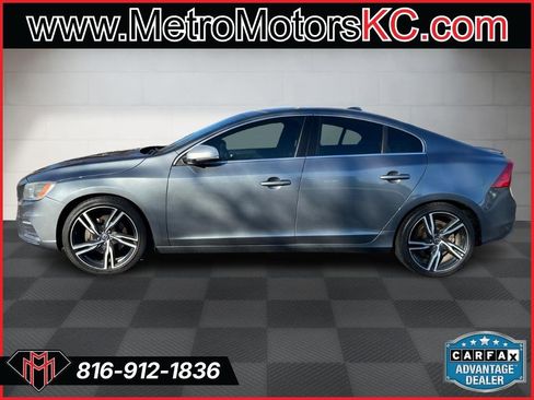 Used 2017 Volvo S60 T6 R-Design Platinum w/ Climate Package image 2