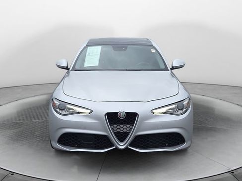 Used 2017 Alfa Romeo Giulia AWD w/ Sport Appearance Package image 8
