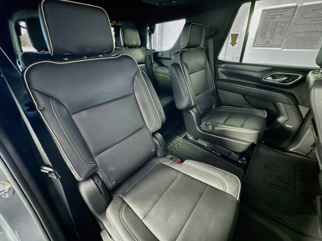 Used 2023 GMC Yukon SLT w/ SLT Premium Package RWD image 30