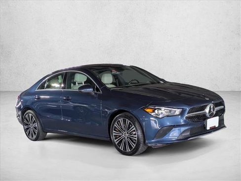 Used 2023 Mercedes-Benz CLA 250 image 3