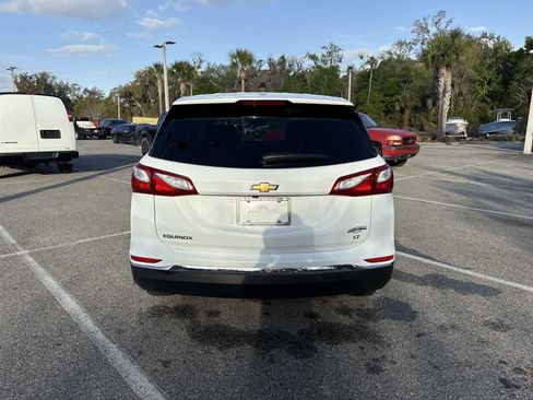 Used 2018 Chevrolet Equinox LT image 4
