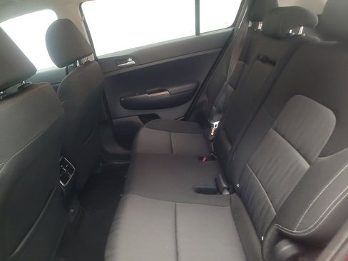 Used 2021 Kia Sportage LX AWD/4WD image 18