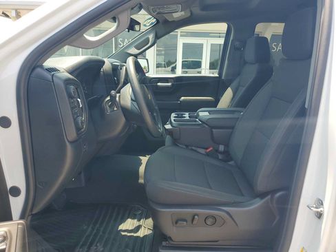 Used 2026 Chevrolet Silverado 1500 Custom w/ LPO, Dark Essentials Package AWD/4WD image 12