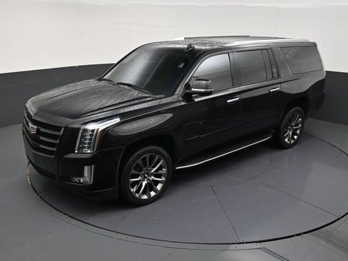 Used 2020 Cadillac Escalade ESV Luxury w/ Escalade Sport Edition RWD image 11