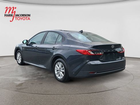 Used 2025 Toyota Camry LE FWD image 14