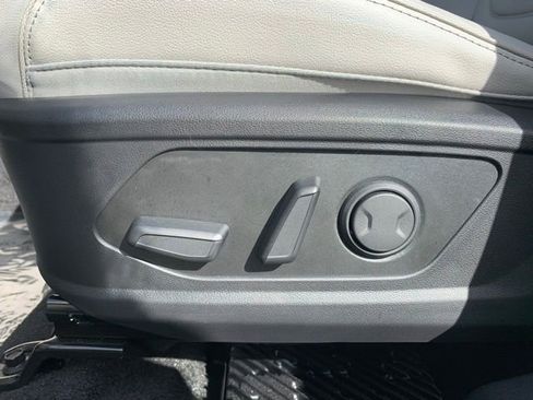 Certified 2025 Hyundai Tucson Limited image 15